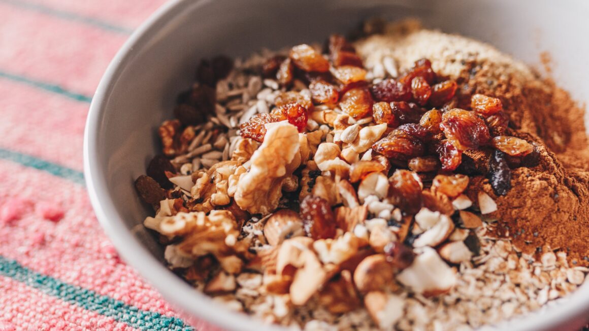 “Morning Marvels: 5 Irresistible Steel-Cut Oats Porridge Recipes to Brighten Your Day”