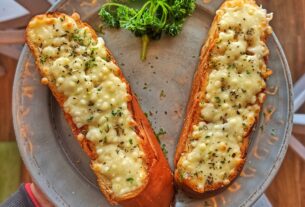 “Garlic Bread: A Mouthwatering Symphony of Flavors”